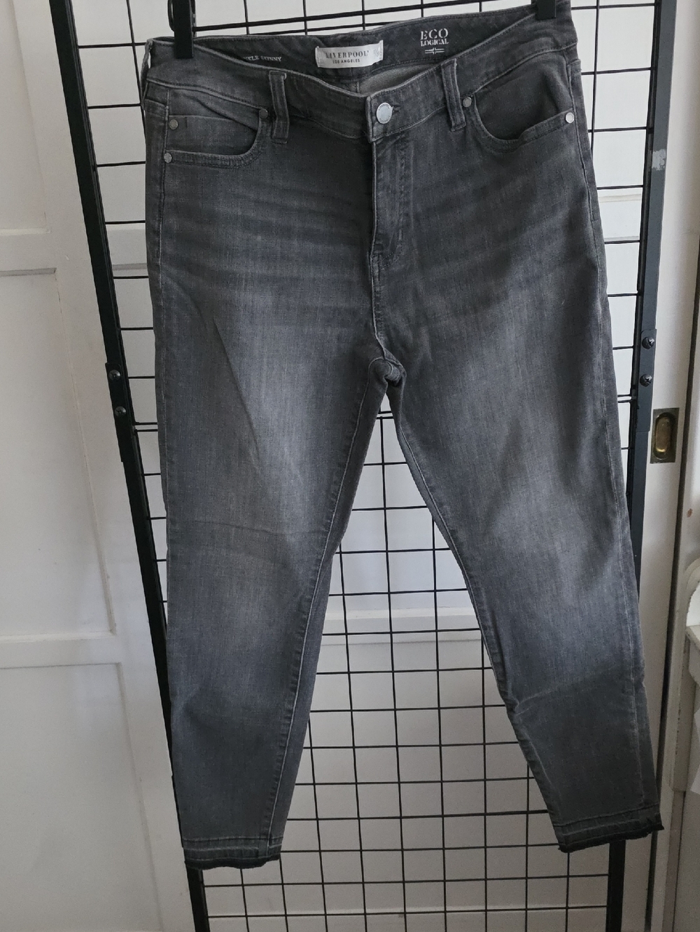 Liverpool Jeans Company Women's Grey Cropped Ankle Jeans